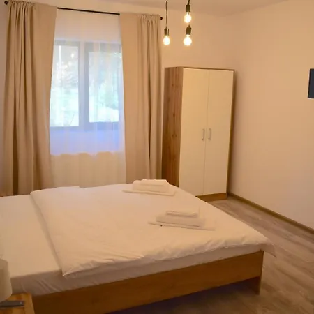 Cosy&minimalistic - Haret Building