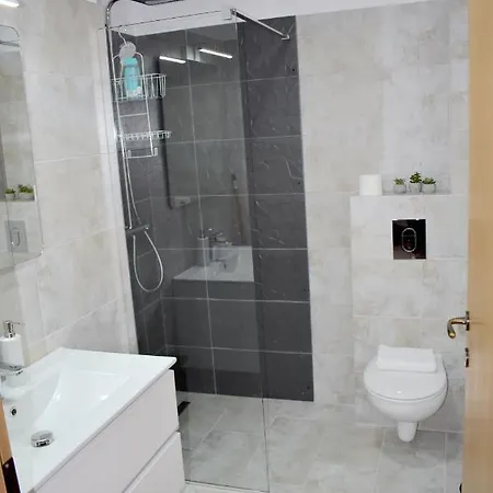 Cosy&minimalistic - Haret Building Apartment *
