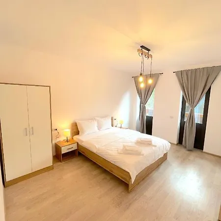 Cosy&minimalistic - Haret Building Apartment